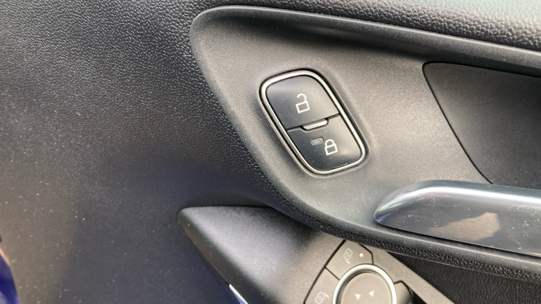 Ford Fiesta 1.1 Zetec 5dr Petrol Hatchback